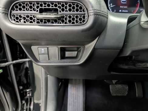 Used 2025 Honda HR-V LX image 18