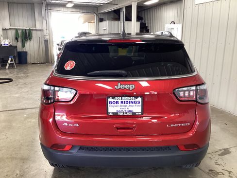 Used 2025 Jeep Compass Limited AWD/4WD image 4