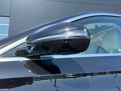 Used 2023 Mercedes-Benz E 450 4MATIC Sedan image 32