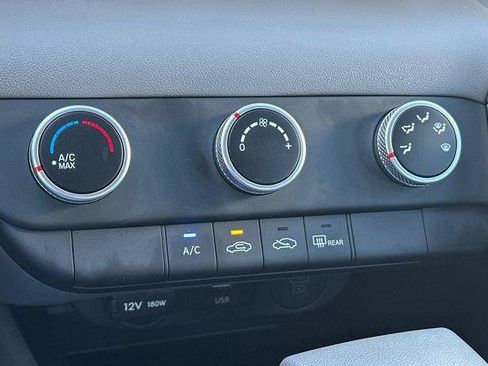 Certified 2026 Hyundai Elantra SE FWD image 20