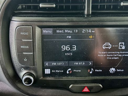 Used 2025 Kia Soul LX w/ LX Technology Package FWD image 19