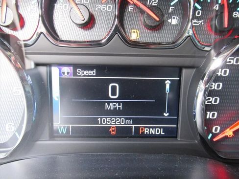 Used 2018 Chevrolet Silverado 1500 LT w/ All Star Edition image 22