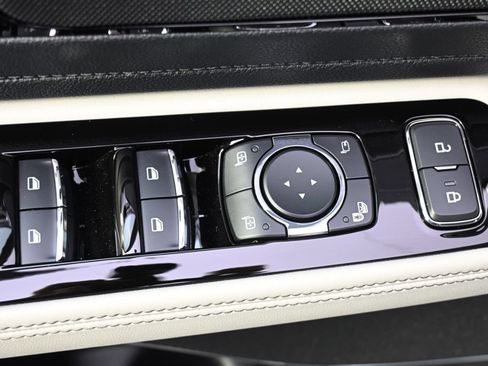 New 2026 Lincoln Aviator AWD image 24