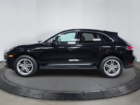 Certified 2023 Porsche Macan AWD/4WD image 2