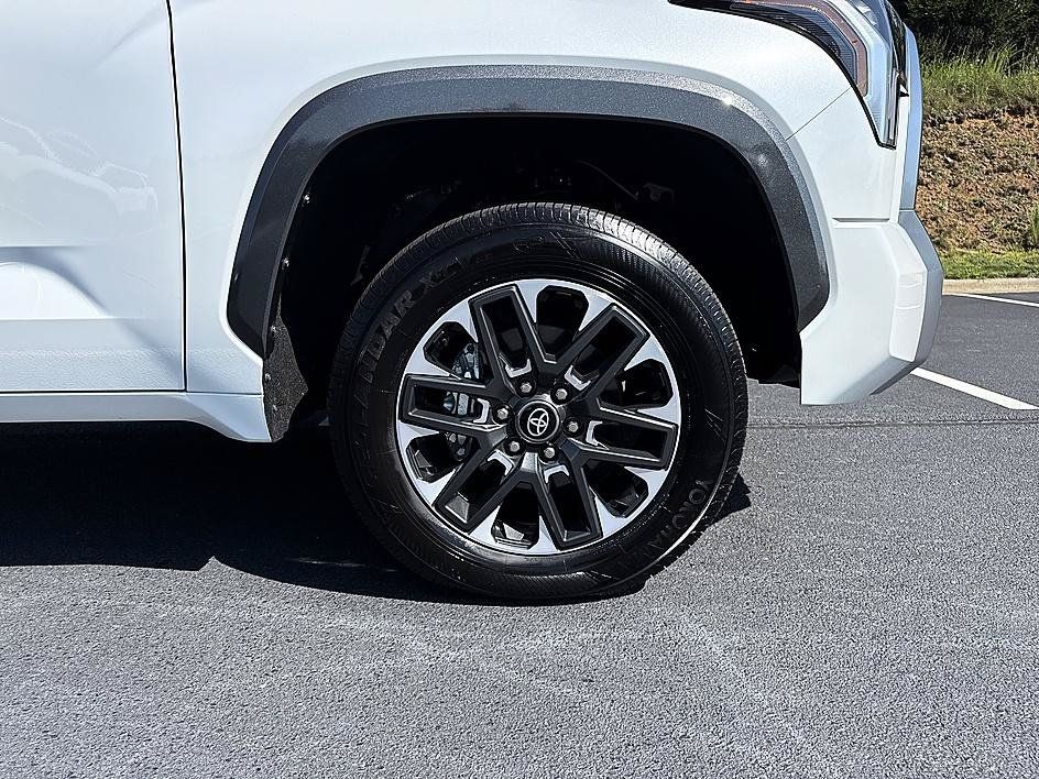Certified 2026 Toyota Tundra Limited AWD/4WD image 8