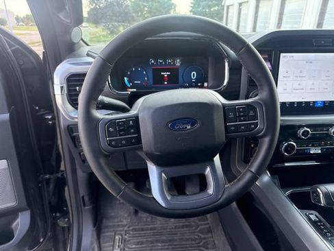 Used 2025 Ford F150 Lariat w/ Equipment Group 501A Mid AWD/4WD image 13