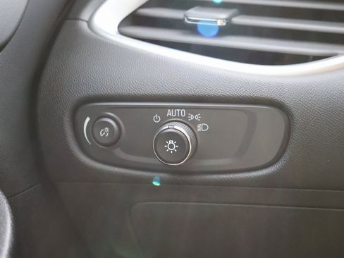 Used 2025 Chevrolet Malibu LT image 30