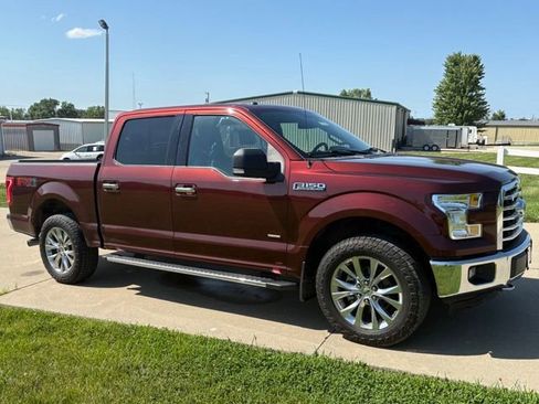 Used 2015 Ford F150 XLT w/ Equipment Group 302A Luxury AWD/4WD image 3