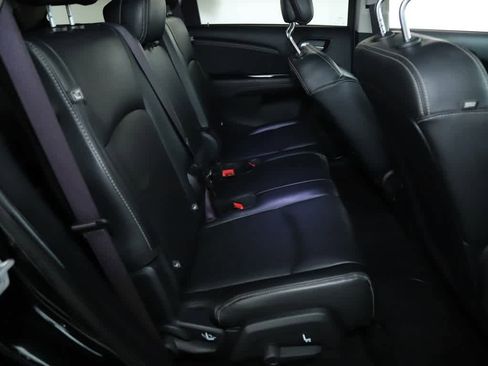 Used 2017 Dodge Journey Crossroad w/ Popular Equipment Group image 33