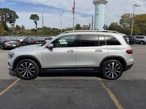 Used 2021 Mercedes-Benz GLB 250 4MATIC image 10