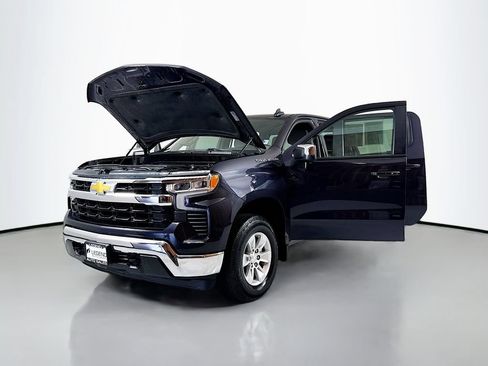 Used 2023 Chevrolet Silverado 1500 LT w/ Protection Package AWD/4WD image 18