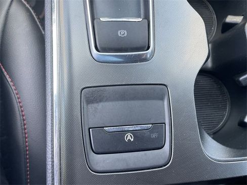 Used 2024 Ford Edge ST-Line image 17