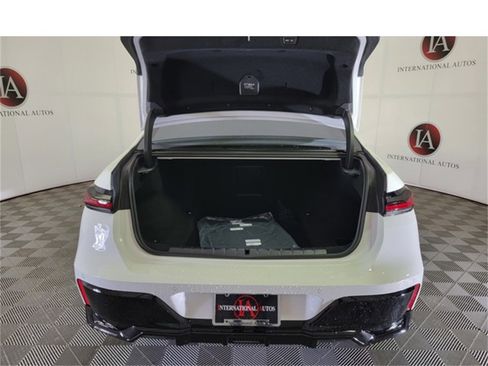 New 2025 BMW 740i xDrive w/ Premium Package image 8