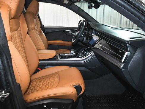 Used 2024 Audi RS Q8 w/ Black Optic Package image 83