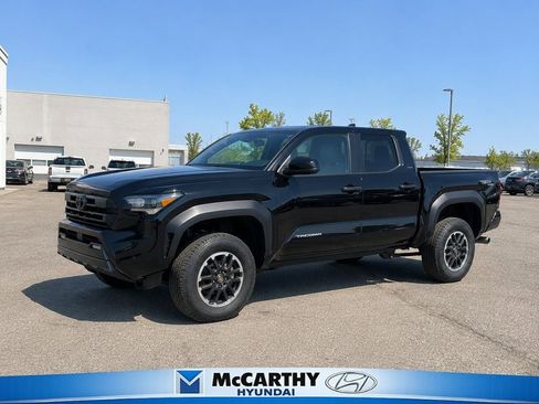 Used 2024 Toyota Tacoma TRD Off-Road AWD/4WD image 1