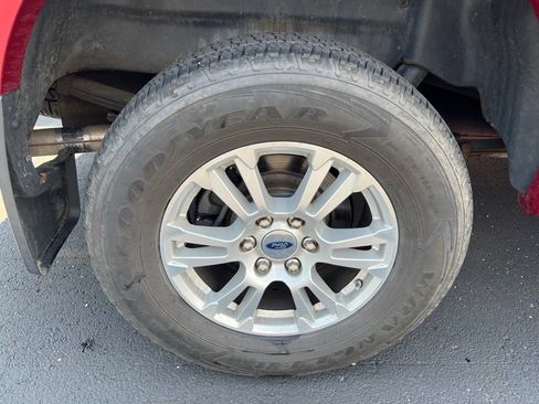 Used 2016 Ford F150 Lariat w/ Equipment Group 501A Mid AWD/4WD image 10