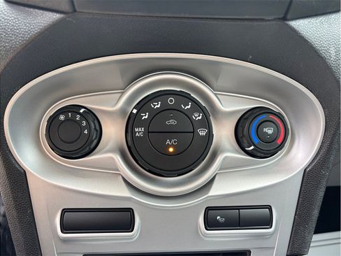 Used 2018 Ford Fiesta SE FWD image 23