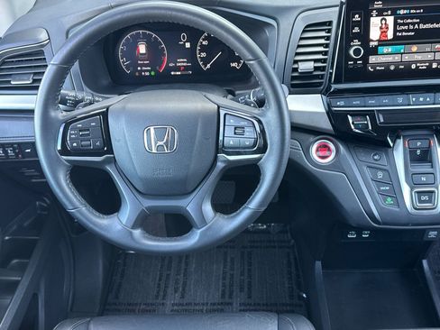 Used 2025 Honda Odyssey EX-L image 17