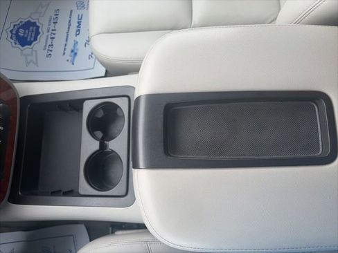 Used 2012 Chevrolet Avalanche LT w/ All-Star Edition AWD/4WD image 23