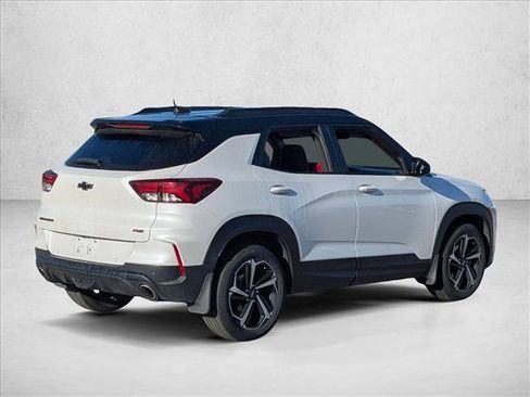 Used 2022 Chevrolet TrailBlazer RS w/ Technology Package image 5