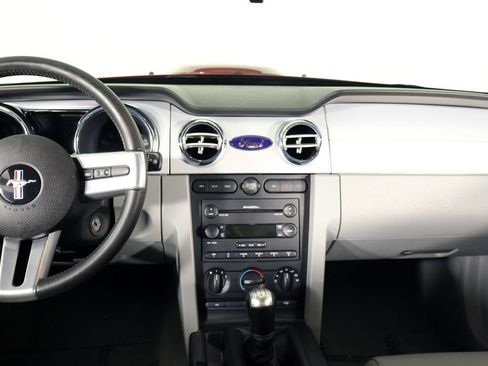 Used 2006 Ford Mustang GT Premium RWD image 26