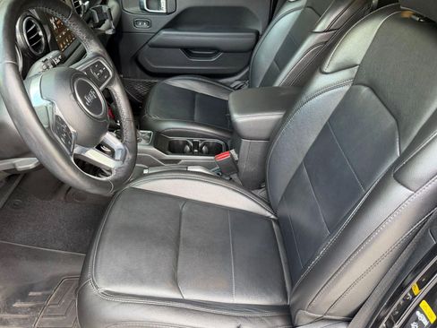 Used 2021 Jeep Wrangler Unlimited Sahara AWD/4WD image 20