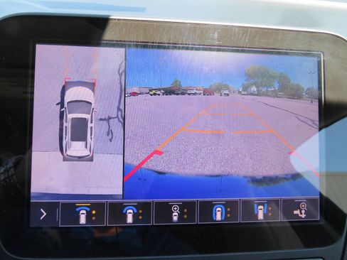 Used 2019 Chevrolet Equinox Premier AWD/4WD image 7