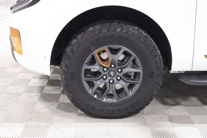 Used 2025 Ford Expedition Tremor AWD/4WD image 46