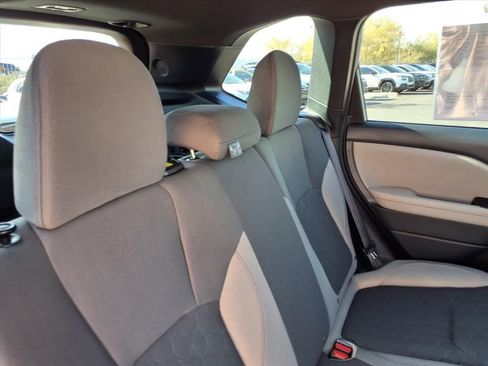 Certified 2025 Subaru Forester w/ Convenience Package #2 image 21