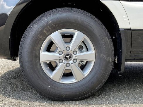 New 2025 Mercedes-Benz Sprinter 144 Cargo image 10