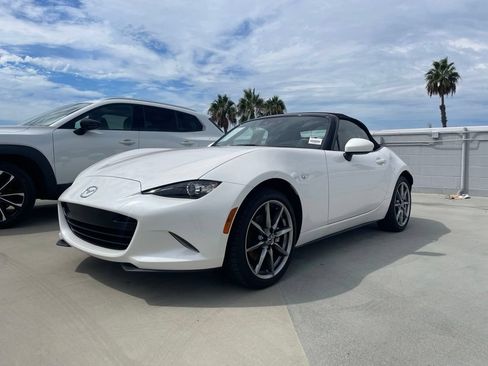 Certified 2023 MAZDA MX-5 Miata Grand Touring RWD image 5