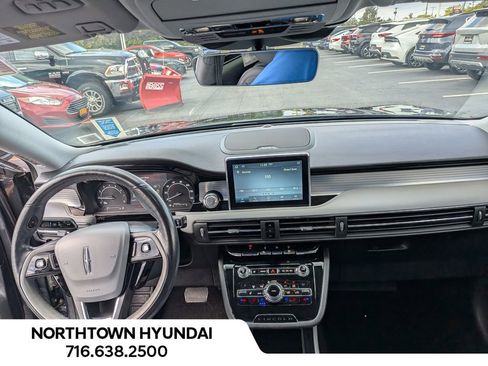 Used 2020 Lincoln Corsair Reserve w/ Equipment Group 201A image 12