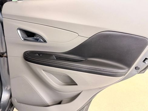 Used 2014 Buick Encore FWD image 30