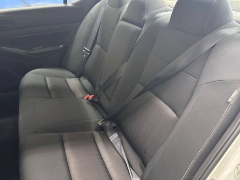 Used 2025 Nissan Altima 2.5 SV FWD image 35