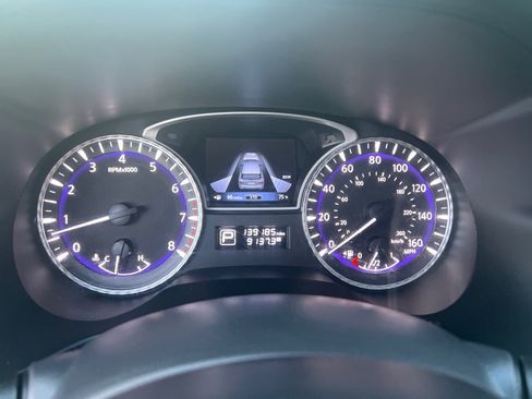 Used 2013 INFINITI JX35 AWD w/ Premium Pkg image 23