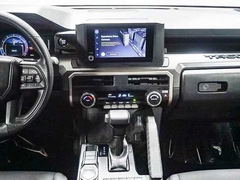 Certified 2025 Toyota Tacoma SR5 image 15