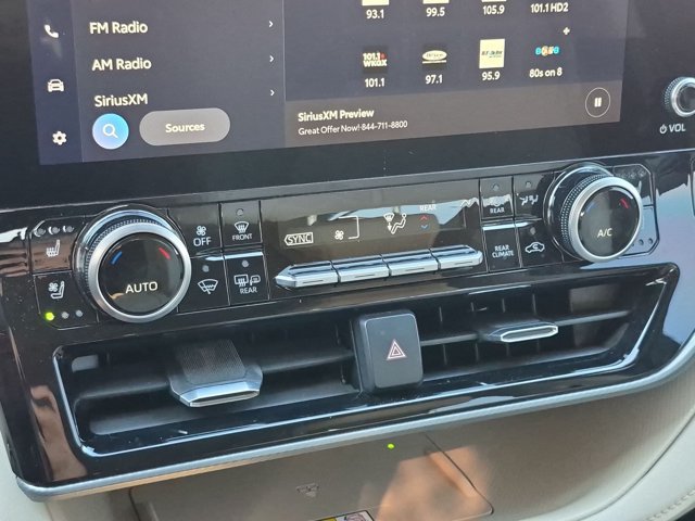 Certified 2023 Toyota Highlander Platinum AWD/4WD image 15