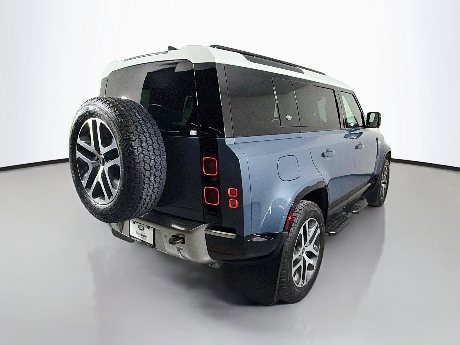 Certified 2023 Land Rover Defender 110 S AWD/4WD image 5