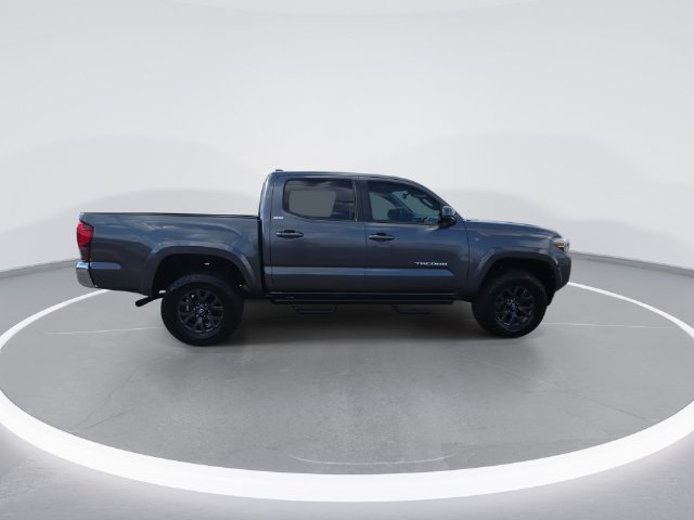 Used 2021 Toyota Tacoma SR5 w/ SR5 Appearance Package (SM) RWD image 9