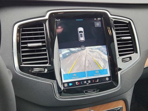 Certified 2023 Volvo XC90 B6 Plus w/ Protection Package Premier image 17