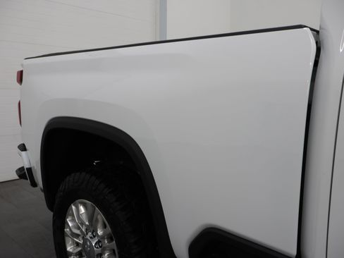 Used 2022 Chevrolet Silverado 3500 High Country w/ Safety Package II AWD/4WD image 32