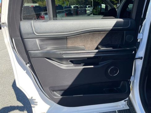 Used 2018 Ford Expedition Max Limited w/ Equipment Group 302A image 30