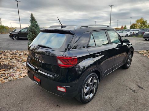 Certified 2024 Hyundai Venue SEL image 5