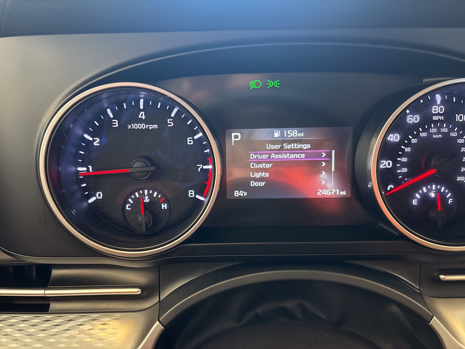 Used 2024 Kia Carnival LX FWD image 13