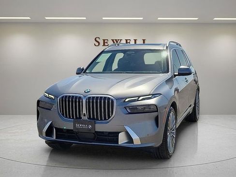 Certified 2026 BMW X7 xDrive40i AWD/4WD image 1