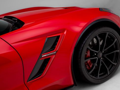 Used 2017 Chevrolet Corvette Grand Sport RWD image 38