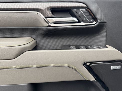 New 2026 Chevrolet Silverado 2500 ZR2 w/ LPO, Dark Essentials Package image 13