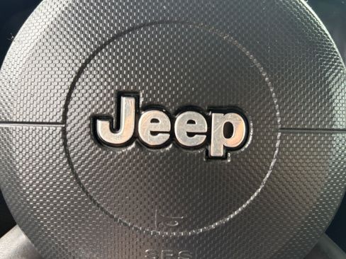 Used 2009 Jeep Wrangler Unlimited X AWD/4WD image 33