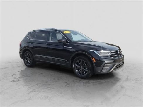 Used 2022 Volkswagen Tiguan SE image 10