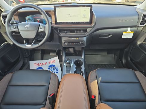 New 2025 Ford Bronco Sport Outer Banks image 8